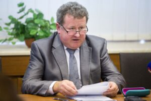 Energetické rozhodnutia Únie by mali vychádzať z odborných analýz a faktov, upozorňuje Holjenčík