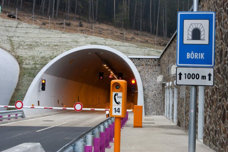 Tunel Bôrik čaká séria nočných uzávierok, diaľničiari v ňom budú vykonávať údržbu