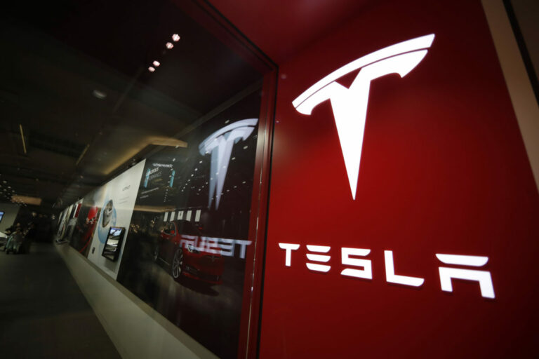 Tesla postaví v Číne novú elektráreň