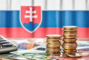 Štátny dlh Slovenska v držbe nerezidentov zostáva vysoký, štát si požičal takmer 80 miliárd eur