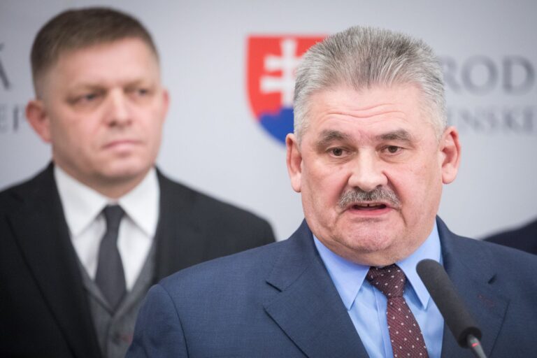 Vládna koalícia sama ústavu nezmení, Richter považuje kompromis s KDH za nevyhnutný