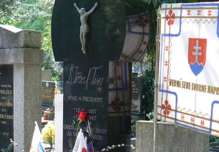 Slovenský štát vníma pozitívne tretina mladých. Historici varujú pred idealizáciou