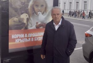 Nebol som súčasťou Ficovho sprievodu, tvrdí Radačovský. Do Moskvy vraj išiel na vlastné pozvanie – FOTO