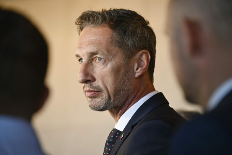 Navštíviť agresora je hanbou, reagoval Majerský na návštevu Fica v Moskve