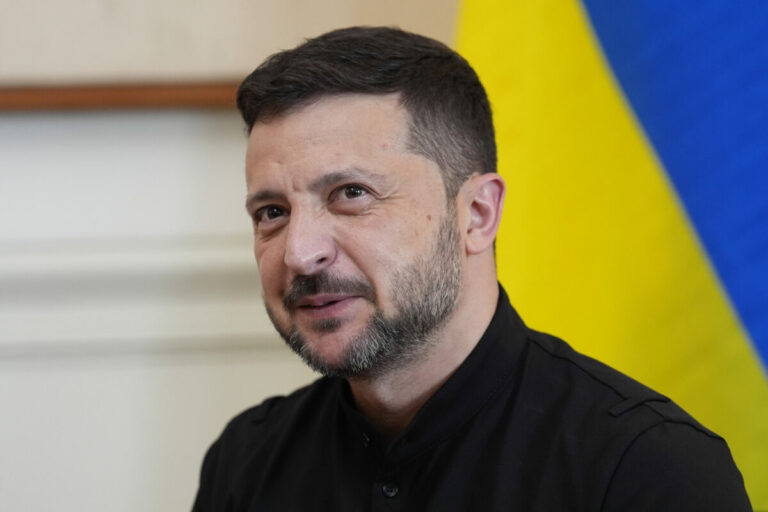 Ukrajinský prezident a americký viceprezident krátko rokovali v Ríme