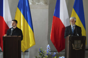 Zelenskyj neverí, že Rusko dodrží trojdňové prímerie