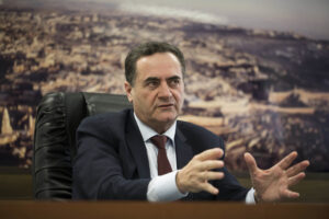 Izrael varuje Irán. Urobíme vám to isté, čo Hamasu v Gaze, odkázal minister obrany Katz