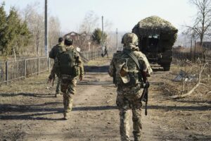 Rusko stratilo na Ukrajine ďalších vyše 1 300 vojakov, prišlo aj o dve lietadlá a 11 tankov