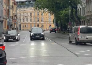 Bratislava začína s revitalizáciou cesty v Kalinkove a Hamuliakove, vodičov žiadajú o trpezlivosť