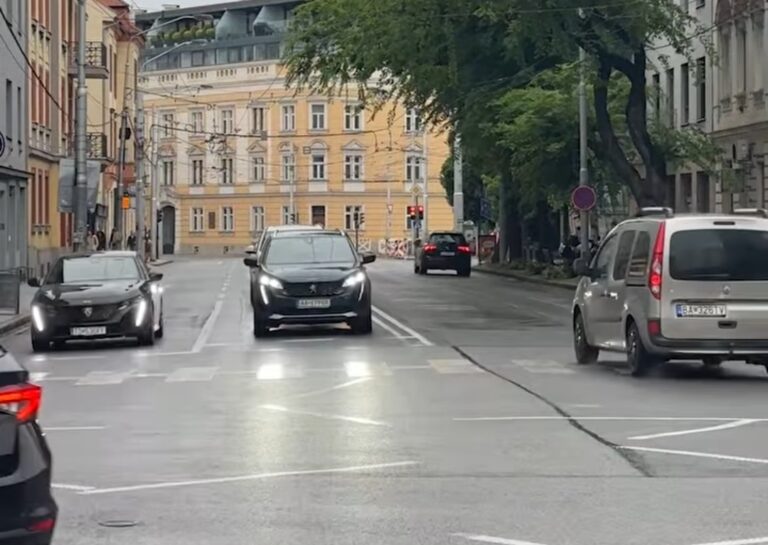Bratislava začína s revitalizáciou cesty v Kalinkove a Hamuliakove, vodičov žiadajú o trpezlivosť