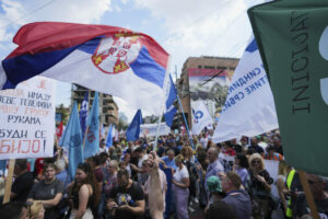 V Srbsku spoločne demonštrujú študenti a odborári