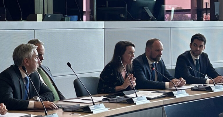 Slovenskí župani varujú pred škrtmi v eurofondoch. V Bruseli žiadali zachovanie podpory pre regióny