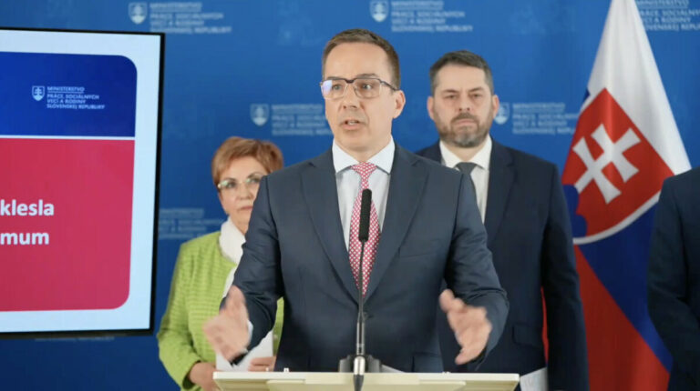Slovensko má najmenej nezamestnaných od roku 1993. Čísla klesli podľa Tomáša na historické minimum – VIDEO