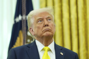 NATO smeruje k dohode o výdavkoch na obranu, ktorá má uspokojiť Trumpa