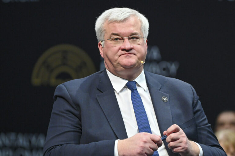 Mierová dohoda s Ruskom nemôže znamenať obmedzenie suverenity Ukrajiny