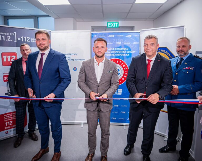 Ministri vnútra a zdravotníctva spustili nové záchranné stredisko. Podľa Šutaja Eštoka ide o zásadný krok vpred – FOTO