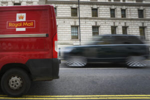 Šéfom britskej pošty Royal Mail sa stal český miliardár