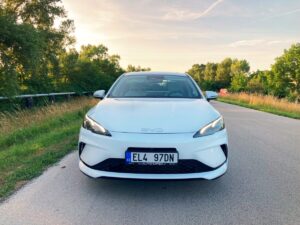 Prvá jazda: BYD SEAL 5 DM-i – plug-in hybrid za tridsať – FOTO