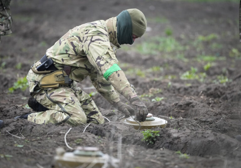 Päť krajín NATO chce opäť používať protipechotné míny. Od konvencie odstupujú pre obavy z Ruska a Bieloruska