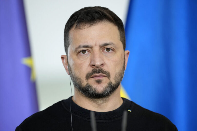 Zelenskyj: Kým sa pozornosť sveta sústreďuje na Blízky východ, Putin plánuje útoky na jadrové zariadenia