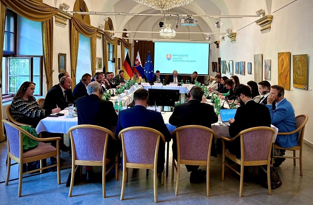 Slovensko stále nemá zákon o lobingu. Mimovládky upozorňujú, že bez pravidiel vzniká priestor pre korupciu