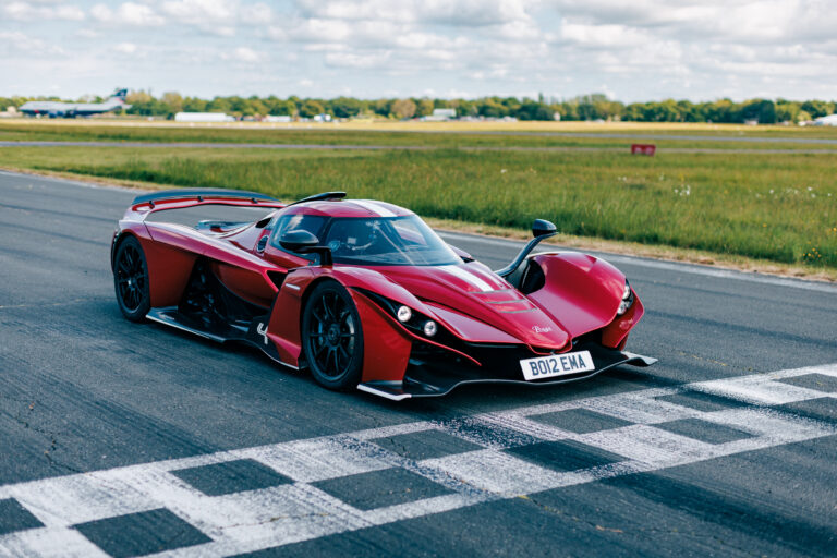 Nový rekord na slávnom Top Gear okruhu drží český hyperšport – VIDEO, FOTO