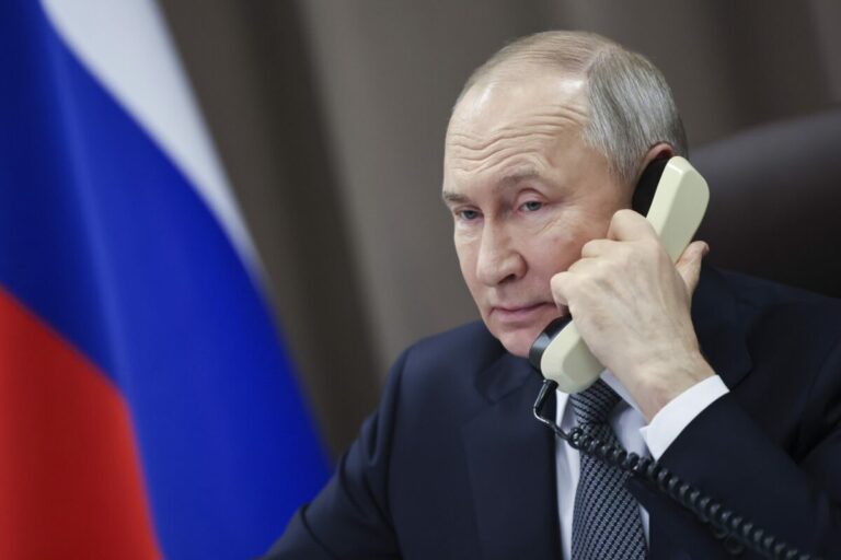 Putin chce sprostredkovať mier medzi Izraelom a Iránom. Trump mu odkázal, nech najprv ukončí vojnu na Ukrajine