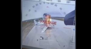 Ukrajina potvrdila zásah 41 ruských lietadiel vrátane bombardérov počas operácie Pavučina – VIDEO, FOTO