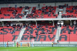 Vodiči, rátajte s dopravnými obmedzeniami. Trnavu čakajú v súvislosti so zápasmi futbalových majstrovstiev