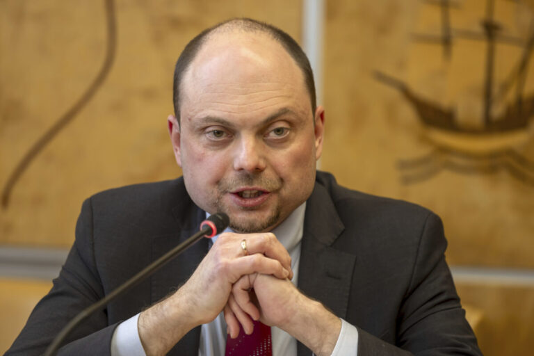 Ruská opozícia údajne v zákulisí rokuje s Ukrajinou