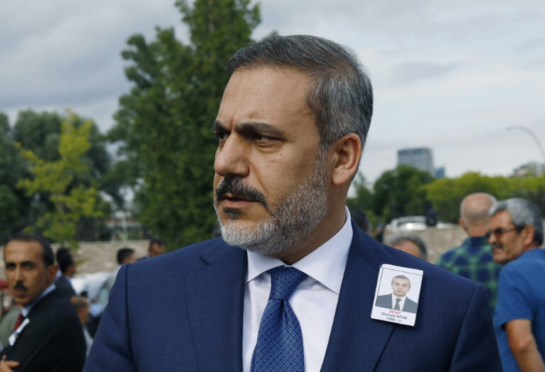 Izrael útokom na Irán vedie Blízky východ k totálnej katastrofe, tvrdí turecký minister zahraničia