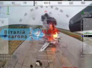 Ukrajina riskuje svetový konflikt, operácia „Pavúčia sieť“ bola drzosť a nie odvaha, hovorí generál Flynn – VIDEO, FOTO