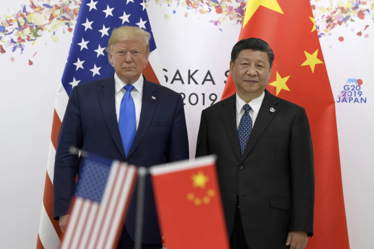 Donald Trump a Si Ťin-pching telefonicky hovorili o americko-čínskych vzťahoch