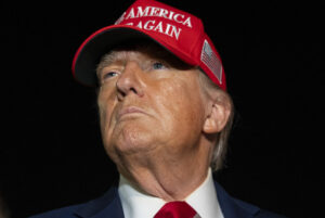 Americký Kongres schválil Trumpov zákon o redukcii daní a výdavkov
