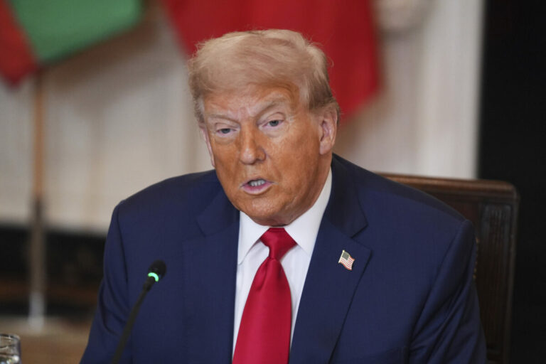 Európska únia musí podniknúť rozhodné kroky proti clám Donalda Trumpa, rokovania s USA sú stále nevyhnutné